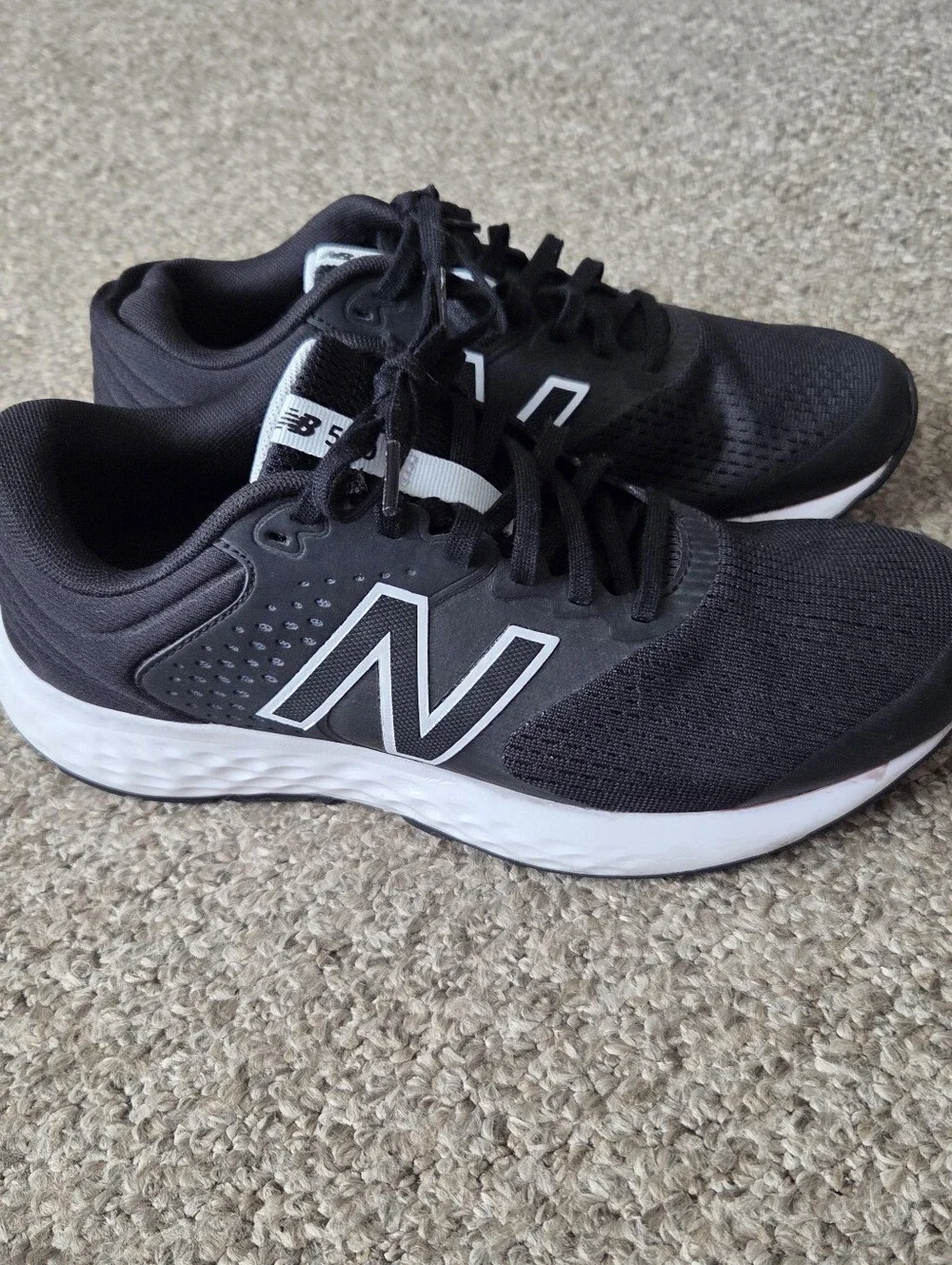 New Balance Women's 520 V7 Running Shoes Size 9.5 D  W520LK7 Black & White
